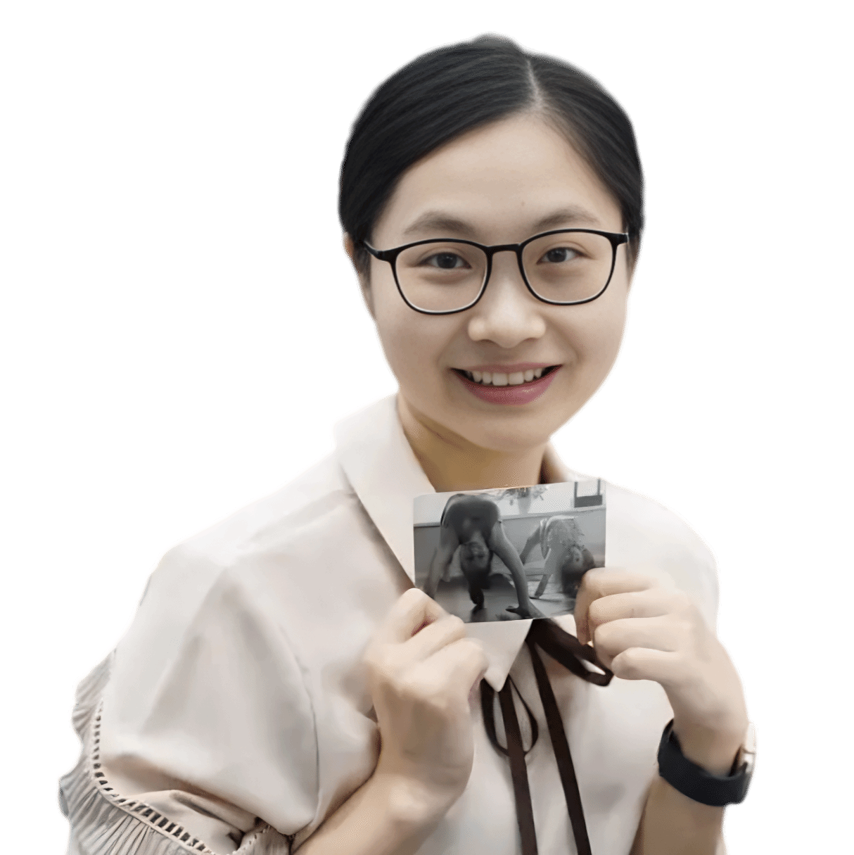2013級應用泰語專業，本科畢業于泰國那空沙旺皇家大學，就職于泰國KING POWER國際免稅店，擔任高級主管。